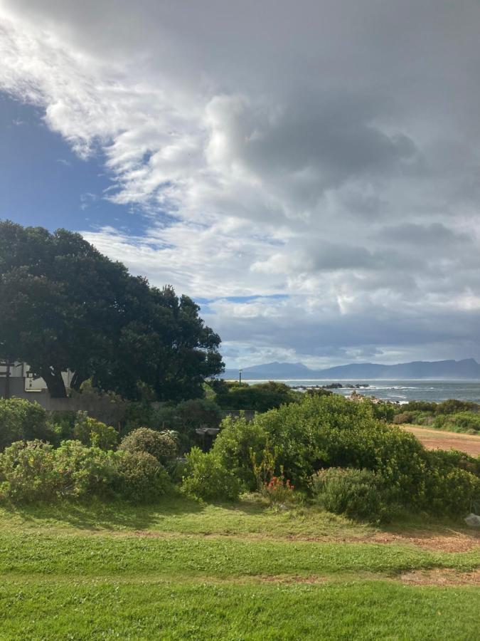 Rondawel With Sea View Apartment Kleinmond Exterior photo
